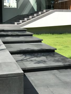 Galería de Casa cascada / Architects49 House Design Limited  - 20