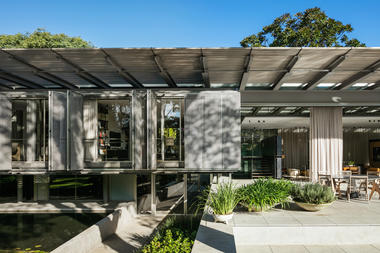 Casa P.E. / Andrade Morettin Arquitetos Associados