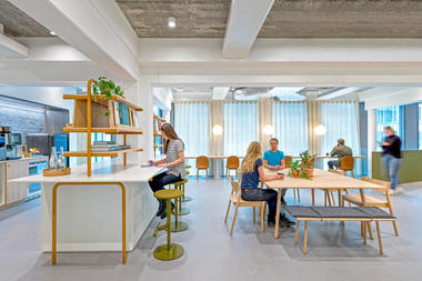 EMEA 优步总部 / Assembly Design Studio+ Cannon Design