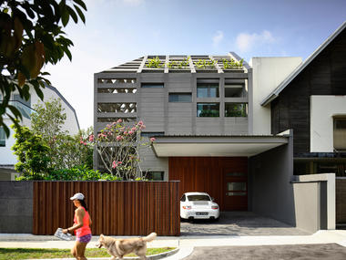 混凝土日光住宅 / HYLA Architects