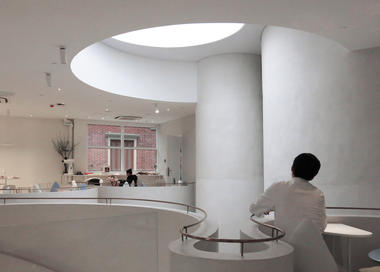 画廊 上海鹰集咖啡丰盛里店 / 不迫建筑工作室  - 4