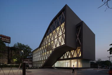 Edificios con piel de caucho: arquitectura maleable y sin costuras