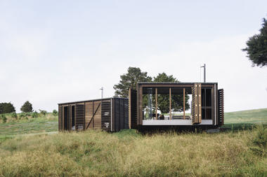O Acampamento / Fearon Hay Architects