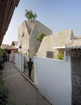 Gallery of The Twins House / Delution  - 6