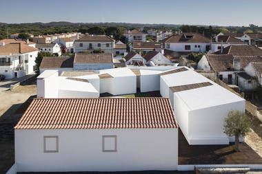 Casa Pátio do Meco / Fábio Ferreira Neves