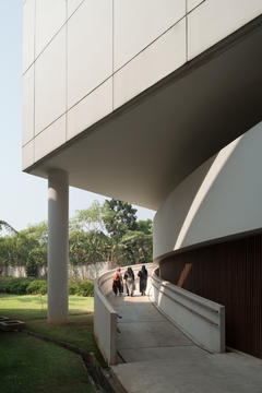 Gallery of Binus School Bekasi / andramatin  - 2