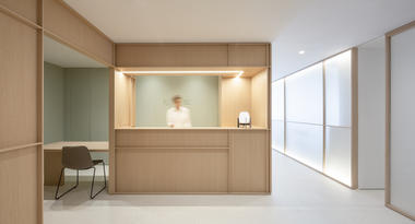 Clínica Swiss Concept / Francesc Rifé Studio