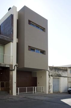 CABII House / Nacho Carbó arquitecto