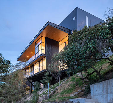 Casa Pillagua Barranco / Endara Arquitectos