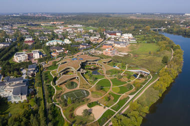 Gallery of Residence n. n  / J. Mayer H  - 13