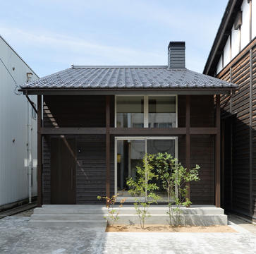 Gallery of M House / BAUM  - 1