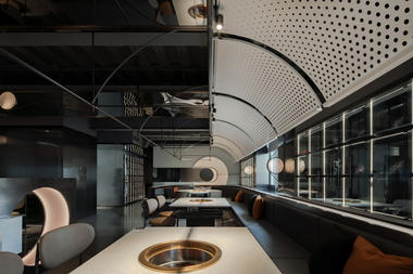Gallery of Jiu Li Hot Pot / Chengdu Wan Qian Ji Environmental Art and Design  - 1