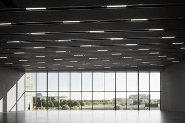 Galería de Ventanas minimalistas con perfiles de acero de alta rigidez: máxima transparencia y diseño sutil  - 5