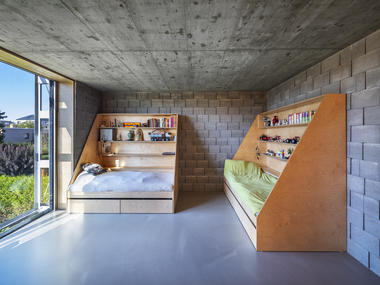 Gallery of House in a Steel Corset / ŠÉPKA ARCHITEKTI  - 6