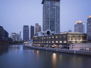 Bailian Group Fashion Center YanQingLi / Stefano Boeri Architetti