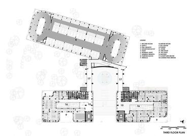 Gallery of Collector Office in Pune / Sunil Patil And Associates  - 14