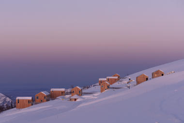 画廊 地平线社区，雪山顶的雪松小屋集群 / MacKay-Lyons Sweetapple Architects  - 15
