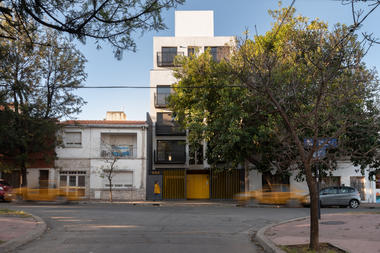 Gallery of Casa 40 Building / Quaranta & Coraglio Arquitectos  - 14