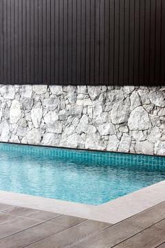 Gallery of The J House / Wolf Architects  - 11