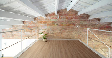 Gallery of Mezzanine House Refurbishment / Sergi Pons architects  - 8