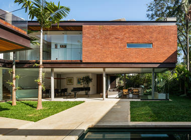 Casa RFC / Reinach Mendonça Arquitetos Associados