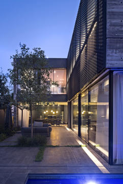 Gallery of Layers House / Havkin Architects  - 26