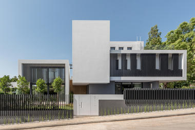 Casa Villa 13 / Parthenios architects+associates