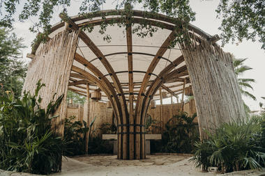 Galería de Pabellón de baños flor de bambú / FabrikG  - 1