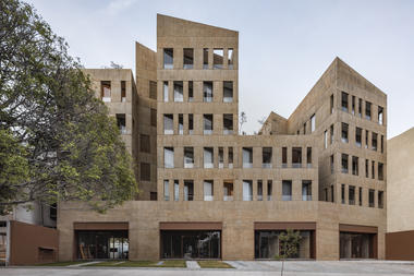 Gallery of González Luna Building / Estudio Macías Peredo  - 1