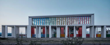 Gallery of Hefei North City Central Park Primary And Middle School / Shanghai Tianhua Architecture Planning & Engineering  - 18