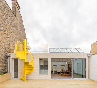 Mile End Road Apartment Refurbishment / Vine Architecture Studio