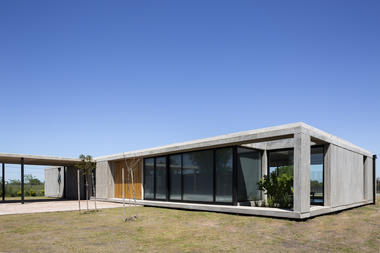 Casa la cañada / Felipe Gonzalez Arzac arquitecto
