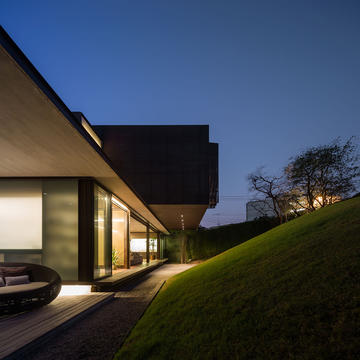Gallery of Blind House / BOONDESIGN  - 16