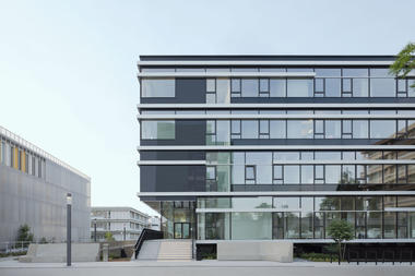Gallery of German Cancer Research Centre / Heinle, Wischer und Partner  - 2