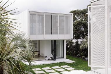 Gallery of City Beach House  / Fearon Hay Architects  - 4