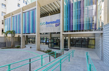 Escuela Bernoulli GO / Studio dLux