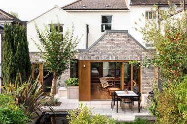 Casa Harefield Road East / Gruff