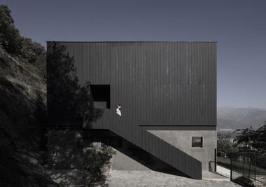 BYL Houses / Cristian Romero Valente + Raimundo Gutierrez Frías
