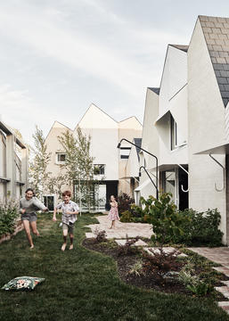 Gallery of RaeRae House / Austin Maynard Architects  - 23