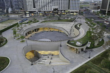 Galería de Plaza Central Magok / Wooridongin Architects  - 1