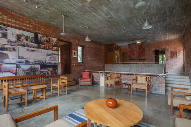 Architect’s Family Home & Studio / Bashirul Haq & Associates