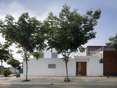 Boundary House / LI WENXI ARCHITECTS