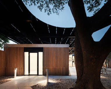 Austrian Embassy Bangkok / HOLODECK architects