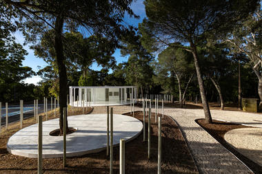 White Forest in Monsanto / Bruno Camara Arquitectos
