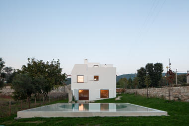 House in Afife / Guilherme Machado Vaz