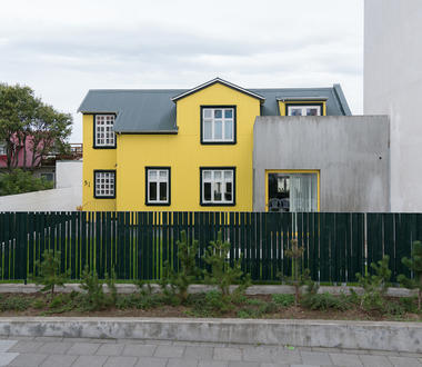 Njálsgata House  / Krads