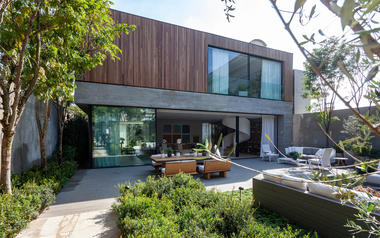 Clock House / Dado Castello Branco Arquitetura