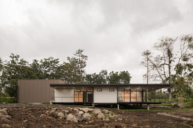 UPL Operation Center / Studio Anónimo