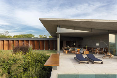 Origami House / Bernardes Arquitetura