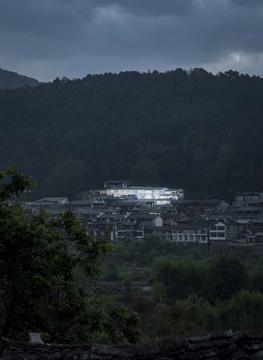 Gallery of ANNSO Hill Hotel / STUDIO QI  - 6
